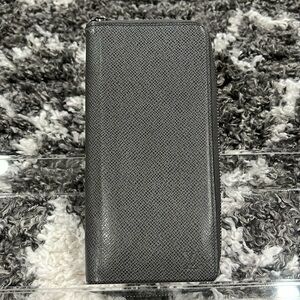 Authentic Louis Vuitton Grey Taiga Leather Vertical  Zippy Wallet